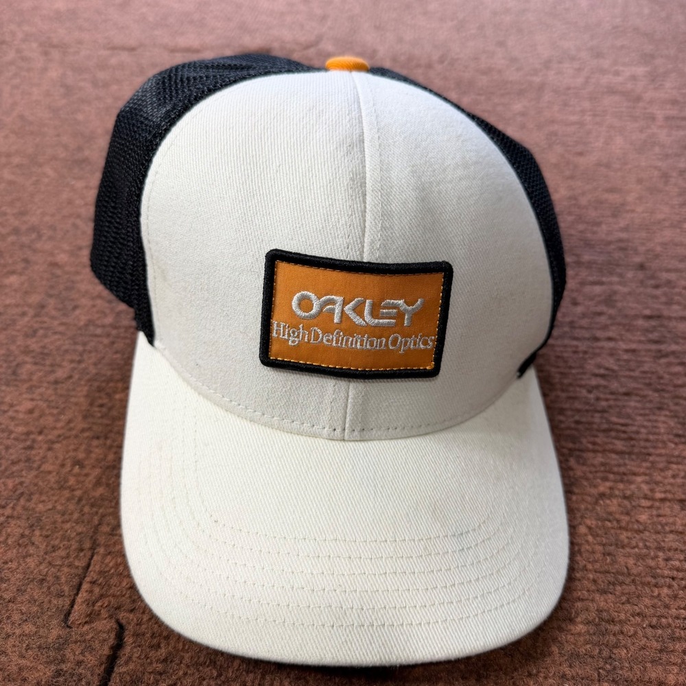 A+ Oakley High Definition Optics Trucker Hat White Black Snapback Mesh Cap Mens
